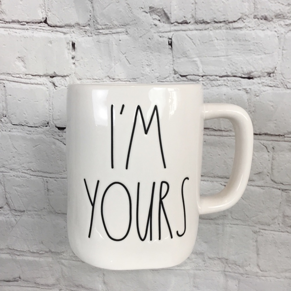 🚨 FLASH SALE 🚨 Rae Dunn “I’M YOURS” coffee mug